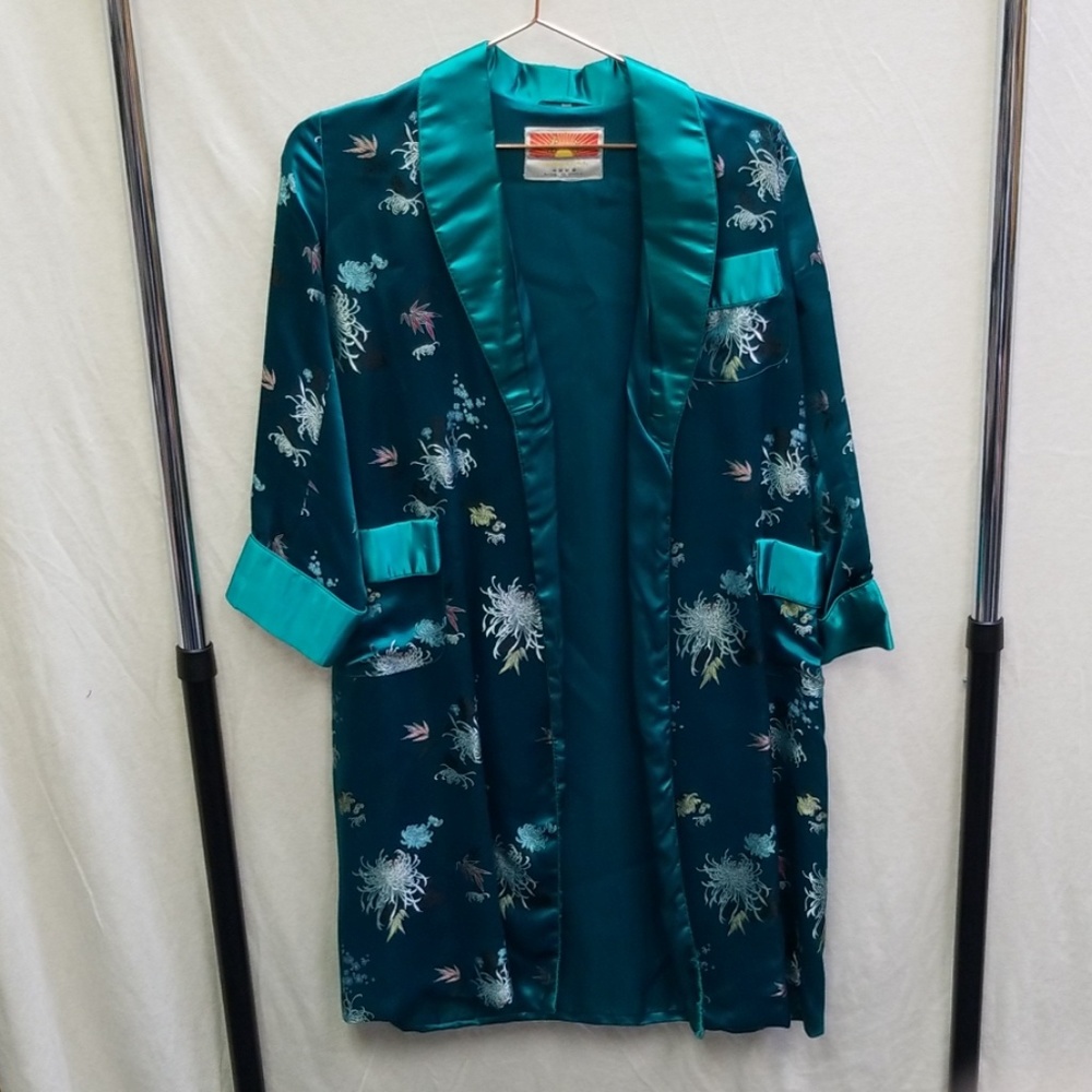 Gorgeous Vintage Kimono Style Robe